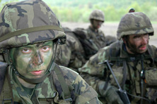 První žena, která zvládla Komando