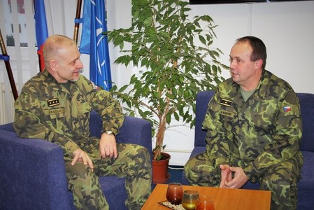 Generál Jiří Baloun navštívil Agenturu vojenského zdravotnictví 