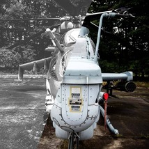 Koláž vrtulníků Mi-24 a AH-1Z Viper