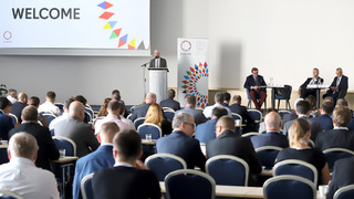 Ilustrační obrázek ke článkuModerní technologie mění „pravidla hry“, Západ nesmí zůstat pozadu