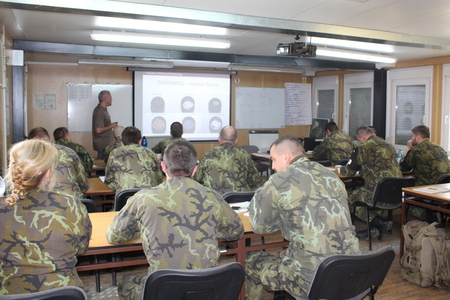 Specialisté se v Bechyni učili, jak identifikovat improvizovanou výbušninu