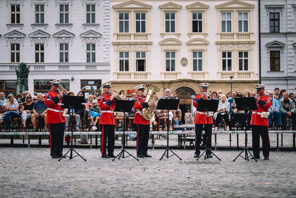 Kvintet Hudby Hradní stráže zahrál na festivalu vojenských hudeb poprvé.