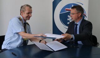 Ilustrační obrázek ke článkuDíky nové dohodě budou moci vojenští piloti létat bez zkoušek i v civilu