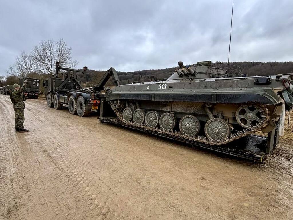 Logistická přeprava techniky 74. mpr Hohenfels