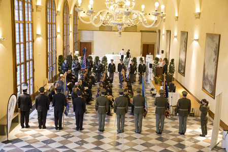 Tři vojáci převzali medaili za zásluhy o bezpečnost od společnosti ČEPS 