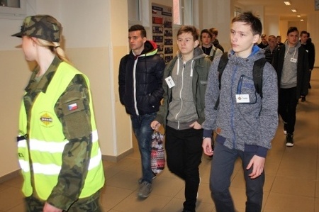 Také přijímací řízení na Vojenskou střední školu bylo letos poprvé jednotné