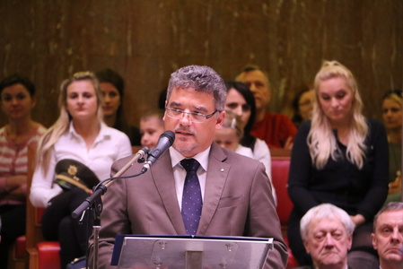 Náměstek Tomáš Kuchta při projevu k vojákům