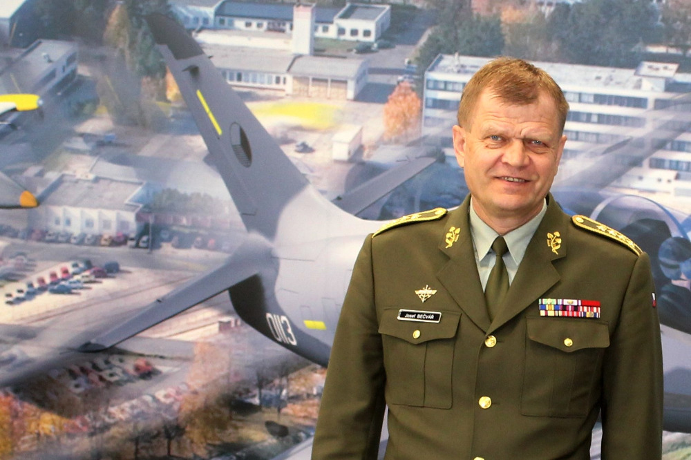 Náčelník Generálního štábu AČR armádní generál Josef Bečvář