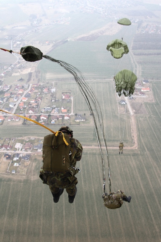 Nový padákový komplet OVP-12SL 02