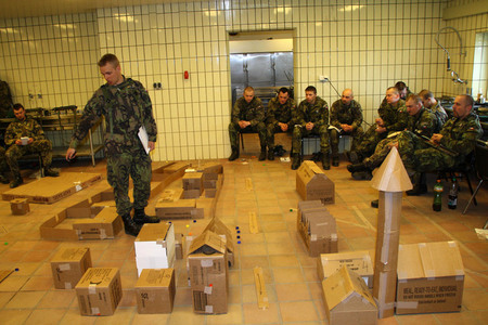 Briefing for members of the mobile observation team