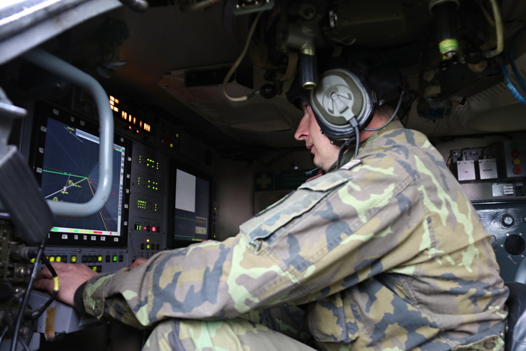 Fire control radar operator