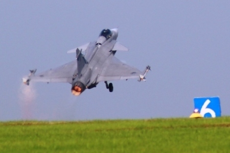 Piloti z Čáslavi budou mimořádně startovat ze záložního letiště v Pardubicích