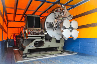 Odmrazovací stroj TO-5 na podvozku AVIE  