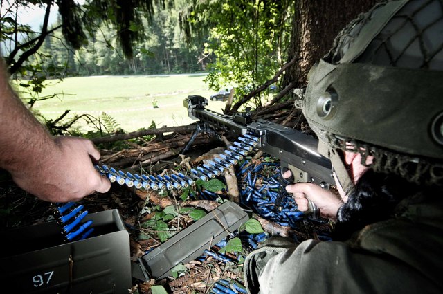 Rezervisté odrážejí útok pěchoty