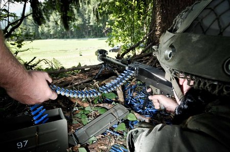 Rezervisté odrážejí útok pěchoty