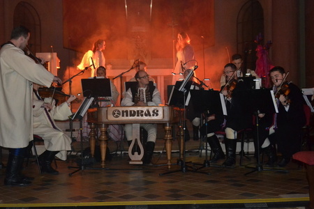 Ondráš zaplnil katedrálu Božského Spasitele