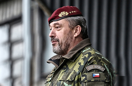 Generál Opata jednal ve Wiesbadenu o současných bezpečnostních hrozbách