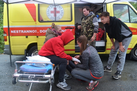 Laserová střelnice byla pro žáky odměnou za zvládnutí branného závodu Wolfram