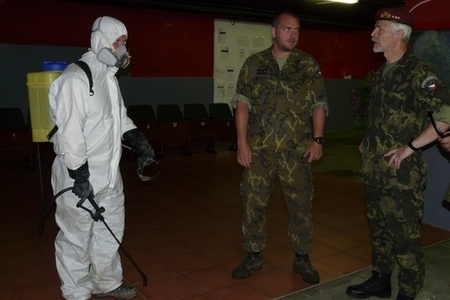 „Děkujeme,“ slyšel generál Pavel ze všech stran