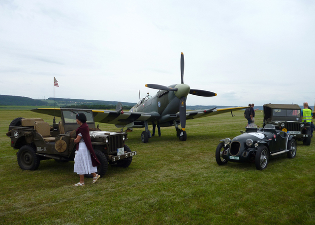 V Rakovníku na leteckém dni se představil i druhoválečný Spitfire