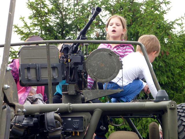 Kajman se na každé ukázce stane doslova dětskou prolézačkou