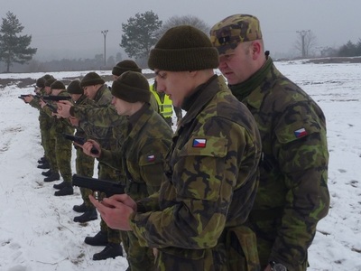 Nácvik manipulace s pistolí