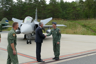 Minister Metnar meeting the Task Force servicemembers