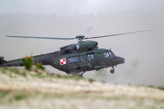 Vzdušný výsadek jednotky rychlé reakce QRF 