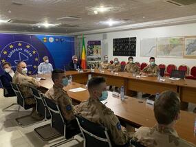 In Bamako, Defence Minister Lubomír Metnar and Deputy Minister Jan Havránek met with EUTM Mali Mission Force Commander, Brigadier General Fernando Luis Gracia Herreiz of Spain.