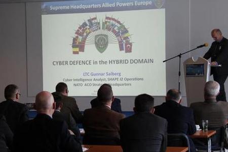 Olomouc hostila konferenci NATO k otázkám psychologických a informačních operací