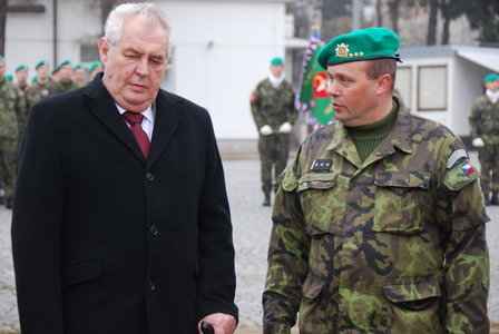 Prezident republiky Miloš Zeman navštívil polní nemocnice v Hradci Králové