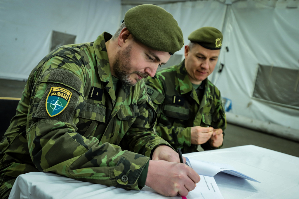 Po dělostřelcích převzali operační úkol chemici