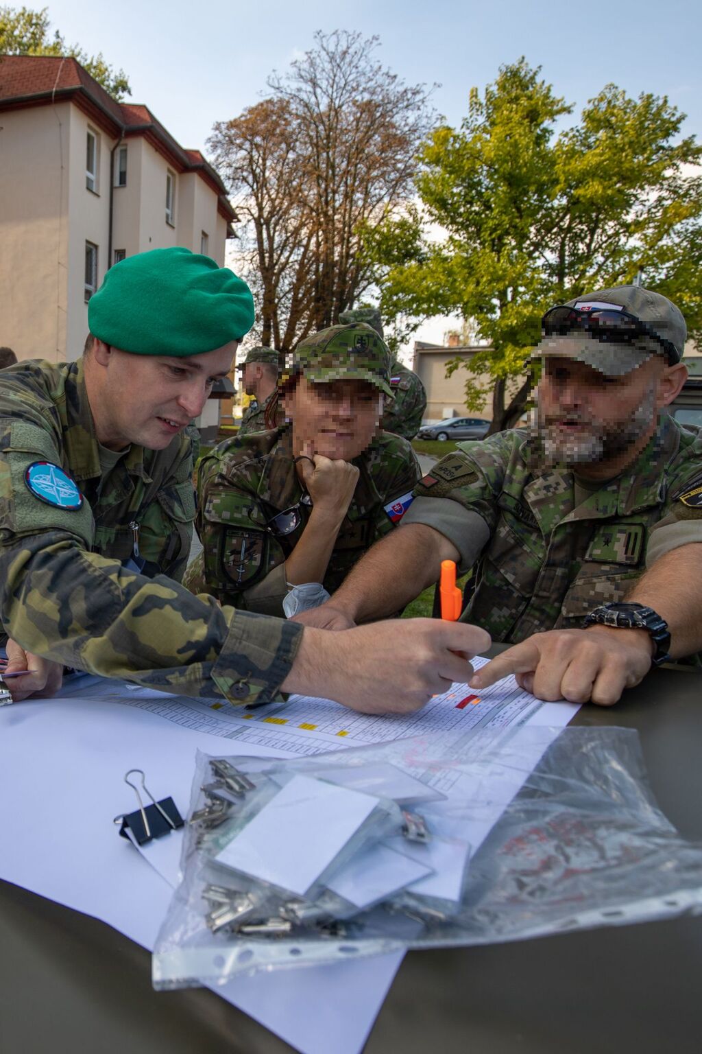 prebrief českých a slovenských vojáků