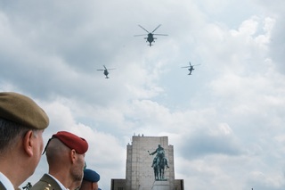 Den ozbrojených sil připomněl odkaz československých legionářů i službu dnešních vojáků