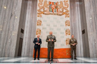 Den ozbrojených sil připomněl odkaz československých legionářů i službu dnešních vojáků