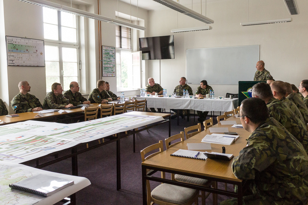 Předávací briefing velitele Pozemních sil u 4. brigády