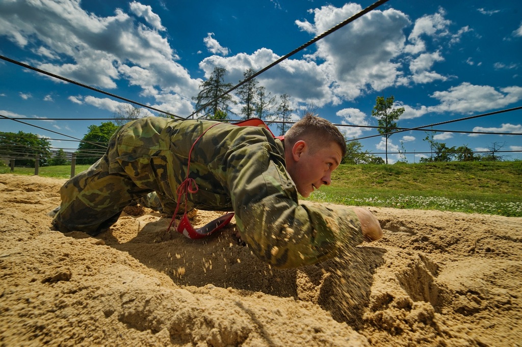 Překážková dráha NATO - písek