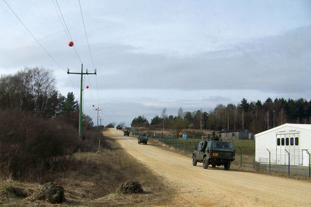 Convoy vehicles must keep sufficient distance from each other