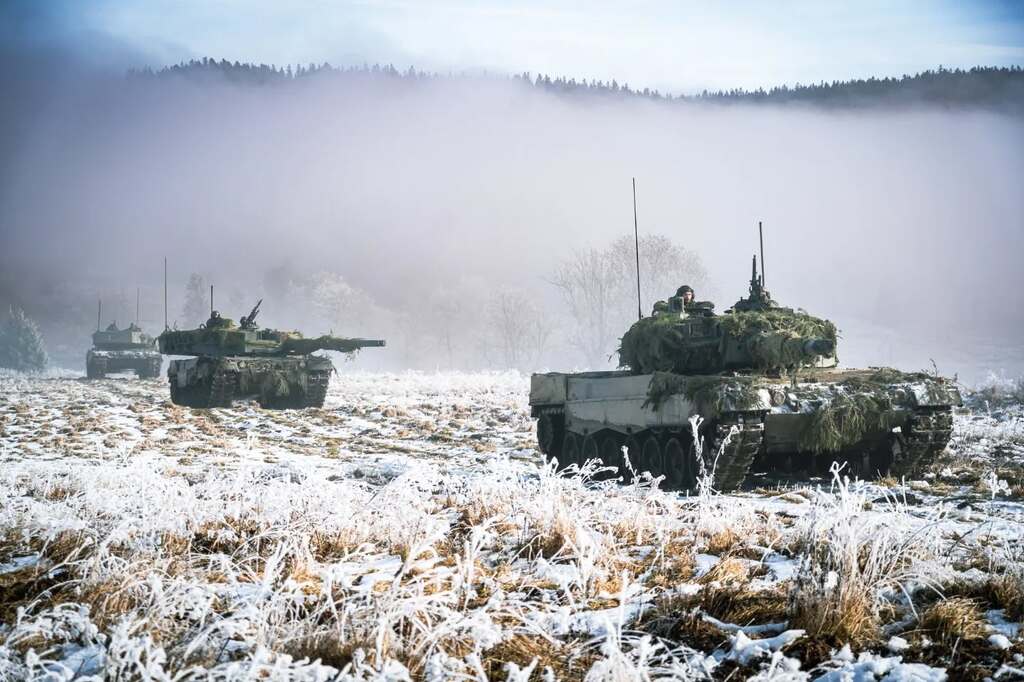 Přesun techniky Leopardů 2A4 v prostoru VÚj Boletice 2025, 73. takový prapor