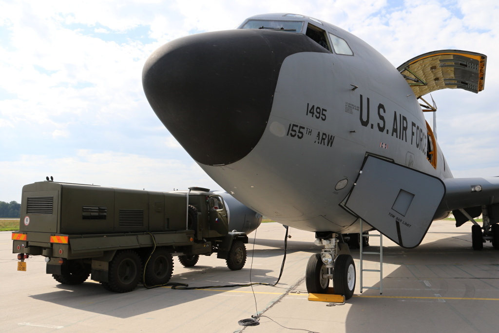 Tanker KC-135