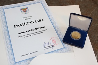 Pamětní list a medaile