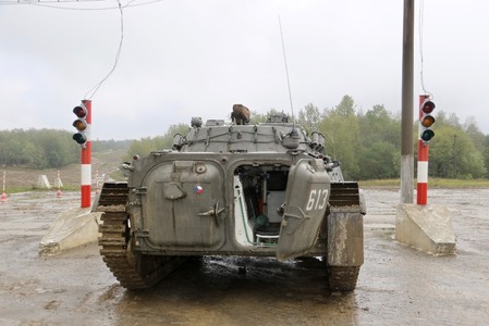 Příprava BVP-2 na start