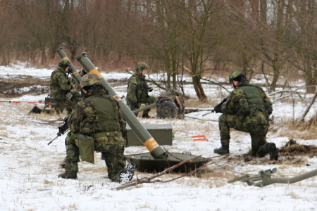 Vojáci z Hranic vyzkoušeli tatry a nacvičovali reálné nasazení minometné baterie 