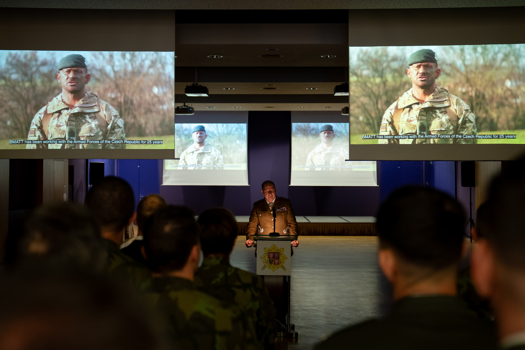 Projev velitele BMATT plukovníka Paula Morrise 