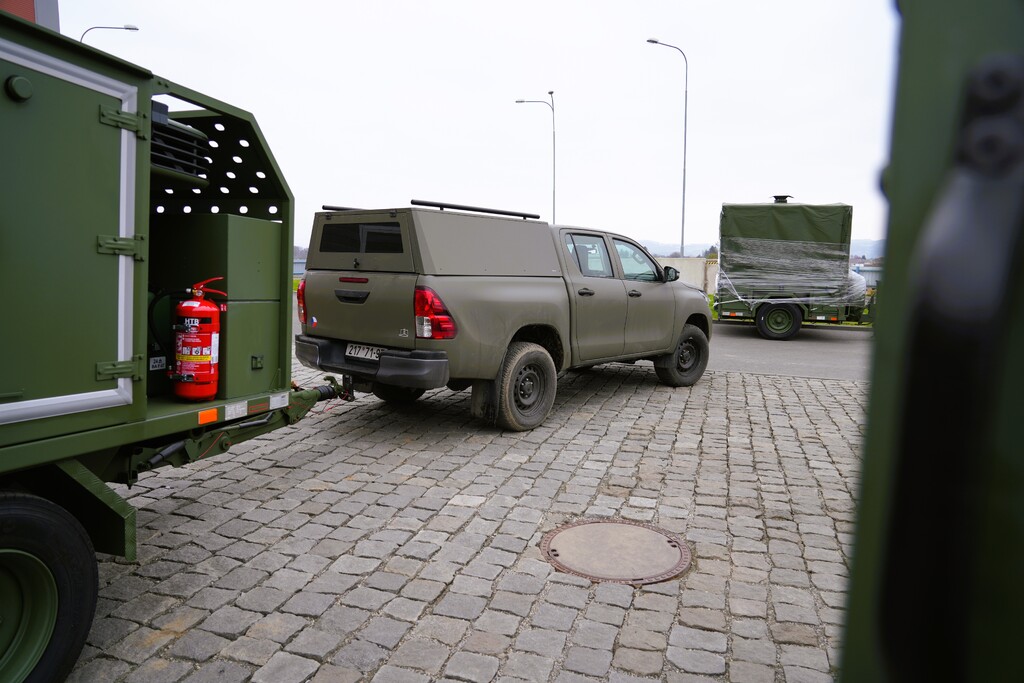 Proviantní technika s Hiluxem 
