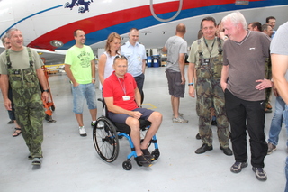 Lubošovy první kroky po propuštění z rehabilitačního zařízení vedly do Kbel