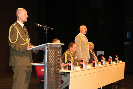 Ředitel Vojenského geografického a hydrometeorologického úřadu vítá hosty