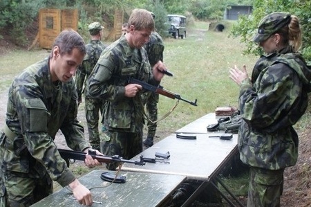 Sportovci po armádním výcviku: K vojákům máme veliký respekt
