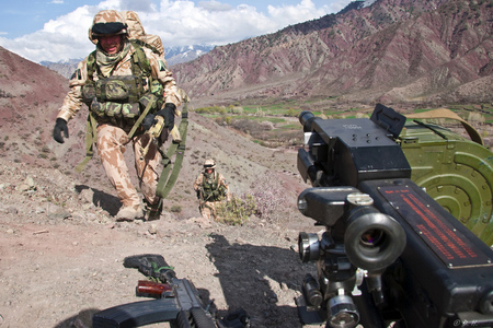 Česká republika slaví 12 let v NATO. Obraz vojáka se změnil