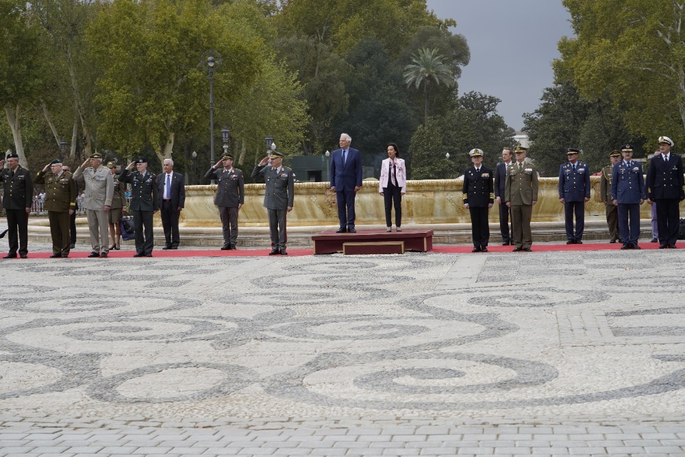 Jednání Vojenského výboru EU předcházel slavnostní ceremoniál s vojenskými poctami 